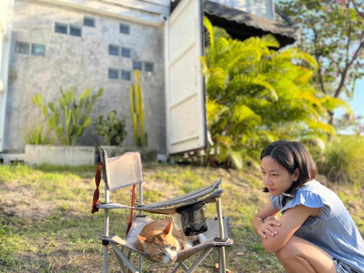 บ้าน Guh Uthai Thani Luaran gambar